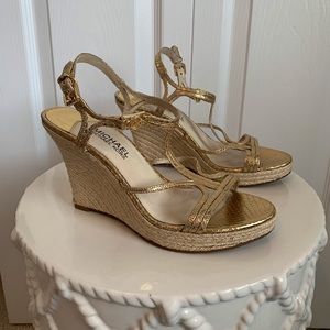 MICHAEL KORS Gold Wedge Heels